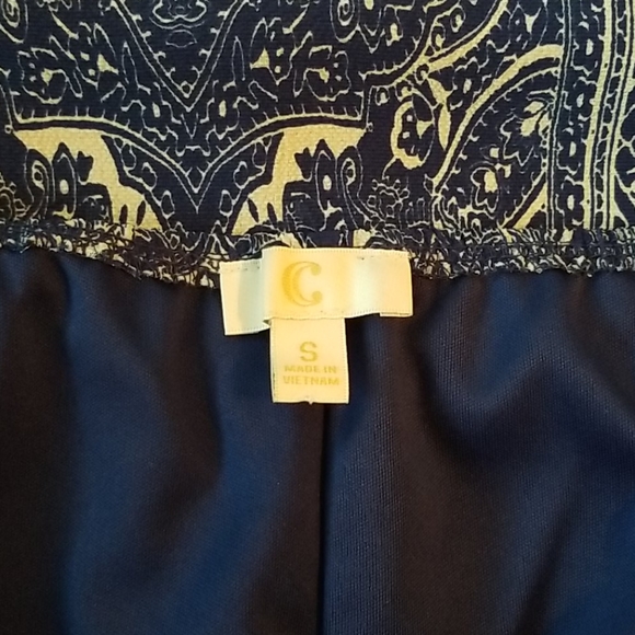 Off the Shoulder Dress - Picture 6 of 6